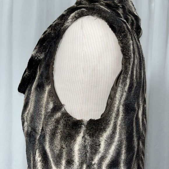 Abbie Mags Chocolate Brown Faux Fur Vest Size Med - Picture 5 of 7